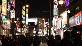 Rekomendasi Kuliner & Belanja di Daehakro, Broadway ala Korea