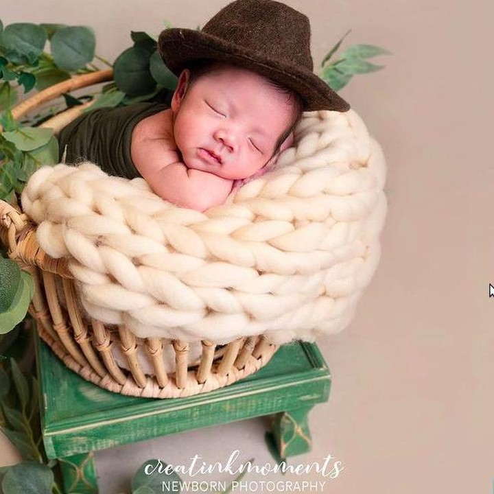 <p>Nama Balint sendiri terdengar unik ya, Bunda? Menurut Mona, Balint berasal dari bahasa Hungaria yang artinya bayi laki-laki yang memiliki banyak kekuatan dan kehidupannya dipenuhi dengan Kesuksesan. (Foto: Instagram @monaratuliu)</p>