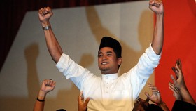 Khairy Jamaluddin, dari Menpora, Sains, Kini Menkes Malaysia