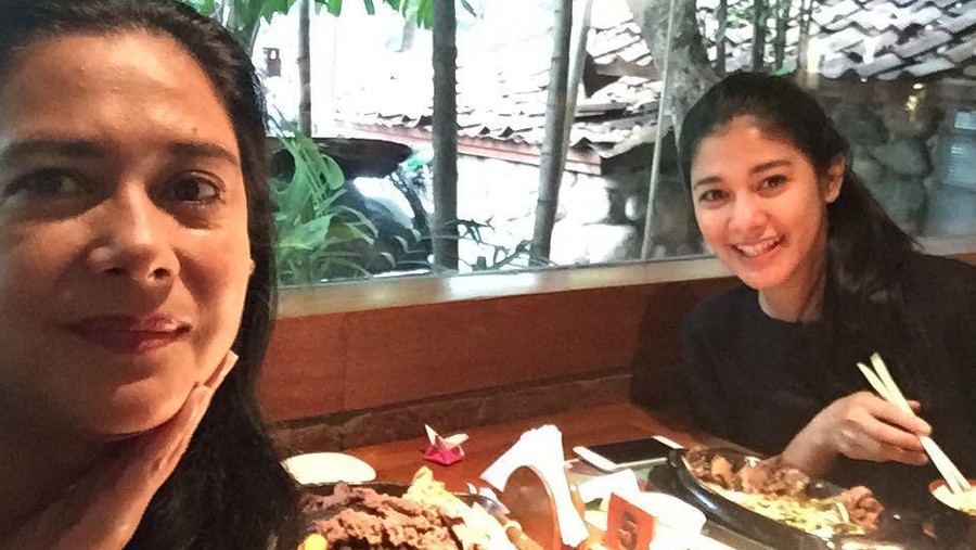 Lydia Kandou Kompaknya Lydia Kandou saat Masak Bersama Naysila Mirdad