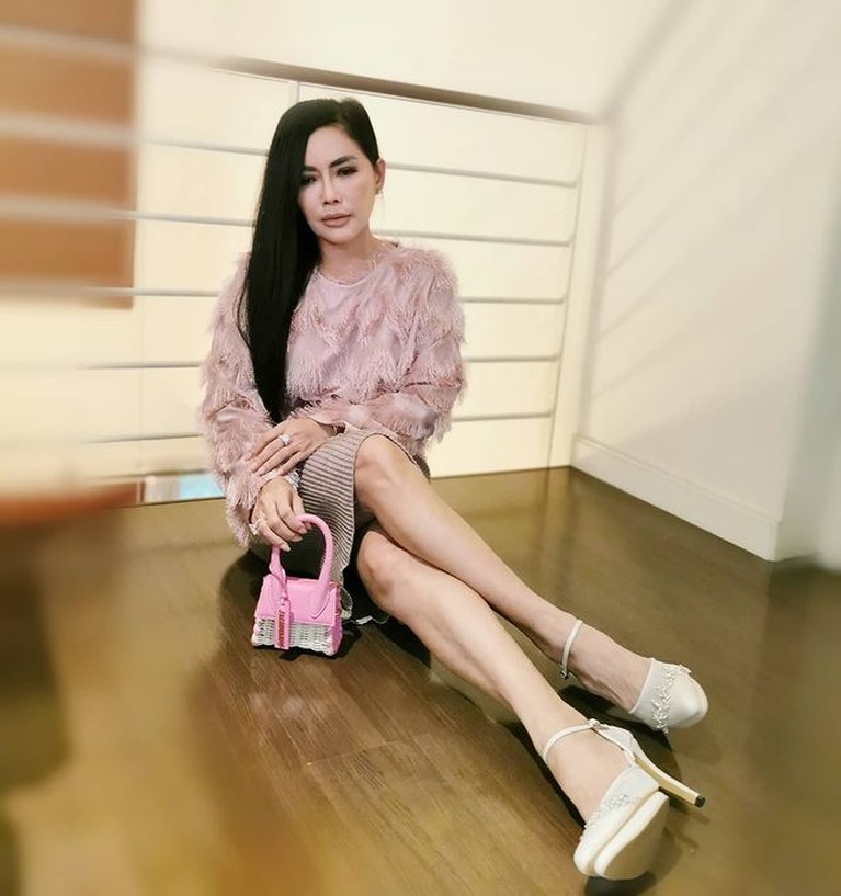 Potret Crazy Rich Surabaya Wanita 100 Hermes yang Tagih Medina Rp1 Miliar Potret Crazy Rich Surabaya Wanita 100 Hermes yang Tagih Medina Rp1 Miliar