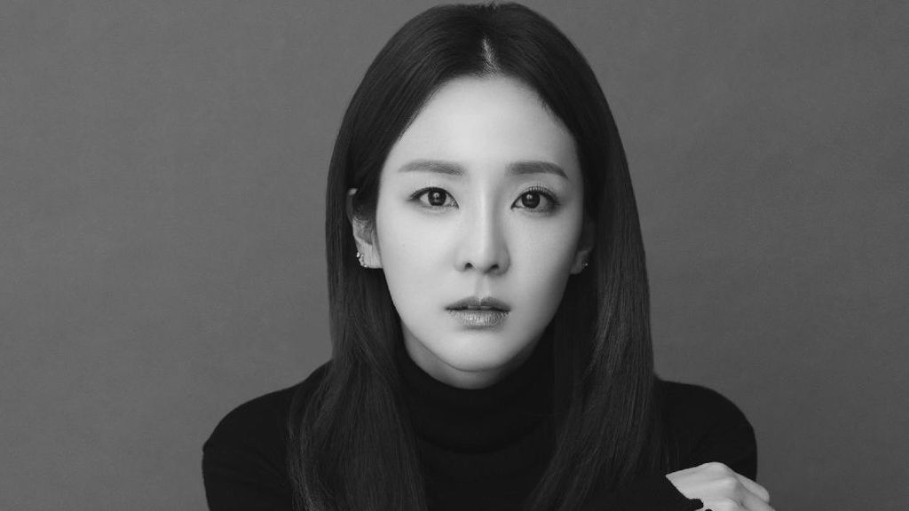 Dara 2NE1 Bantah Tudingan Park Bom soal Konsumsi Narkoba