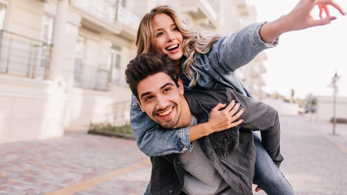 5 Zodiak yang Nggak Kenal Kata Selingkuh, Idaman Banget Nih! 5 Zodiak yang Nggak Kenal Kata Selingkuh, Idaman Banget Nih!