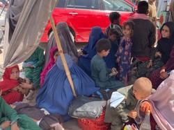 Ribuan Warga Afghanistan Melarikan Diri ke Pakistan, Ini Kata Mereka