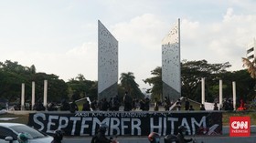 Aksi Kamisan Bandung Peringati September Hitam