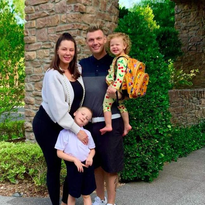 <p>Liburan musim panas anak sekolah yang panjang telah usai di Amerika Serikat. Momen ini bisa dibilang berharga bagi orang tua, seleb Hollywood seperti penyanyi Nick Carter pun sampai mengabadikan foto anaknya kembali ke sekolah. (Foto: Instagram @laurenkittcarter)</p>