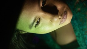Kisah Mabuk Berujung Masalah dalam Trailer Penyalin Cahaya
