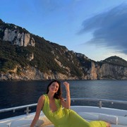 Kendall Jenner Didaulat Jadi Creative Director Sebuah Situs Belanja! Apa Saja Tugasnya?