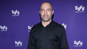 Podcaster Nomor Satu Dunia Joe Rogan Positif Covid-19