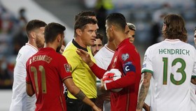 Ronaldo Dihukum, Gabung Man Utd Lebih Awal
