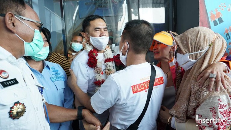 Potret Saipul Jamil Bebas dari Penjara Potret Saipul Jamil Bebas dari Penjara