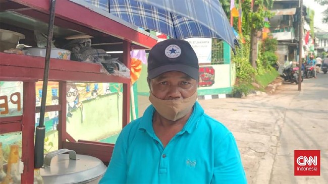 Beberapa warga menolak amendemen UUD '45 karena bisa menghilangkap Pilpres langsung, warga lainnya mendukung karena bisa menghemat biaya politik.