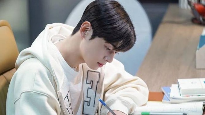 Cara PDKT Antigagal dengan Cowok Berkepribadian Sapioseksual