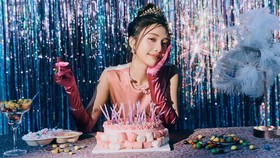 Doa dan Cinta Fan Rayakan Hari Ulang Tahun Joy Red Velvet