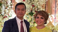 <p>Selamat atas pertunangan keduanya. Kita doakan seomoga pernikahan Joy dan Cahyo di waktu dekat dapat berjalan dengan lancar ya, Bunda. Aamiin.  (Foto: Instagram @yoxforchrist)</p>