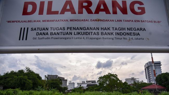 Satgas menyita aset obligor BLBI, Kaharudin Ongko, pada Rabu (23/2). Aset yang disita berupa tanah seluas 31.530 meter persegi di Surabaya.