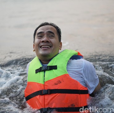 Didampingi Farhat Abbas, Saipul Jamil Lapor Polisi Usai Disebut Pedofil