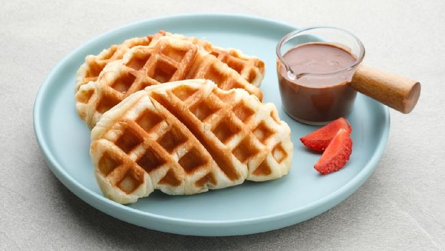 Resep Croffle Saus Cokelat Super Simple Antiribet Anda bisa membuat croffle dengan cara yang mudah sendiri di rumah. Berikut caranya.