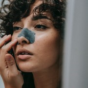5 Cara Mudah Hempaskan Komedo dengan Beberapa Pilihan Produk Skincare Lokal