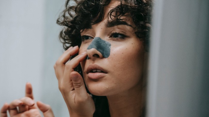 5 Cara Mudah Hempaskan Komedo dengan Beberapa Pilihan Produk Skincare Lokal