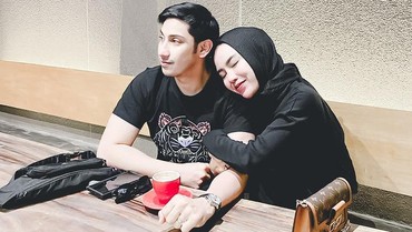 img-title Medina Zein Gugat Cerai Lukman Azhari karena Alasan Ini