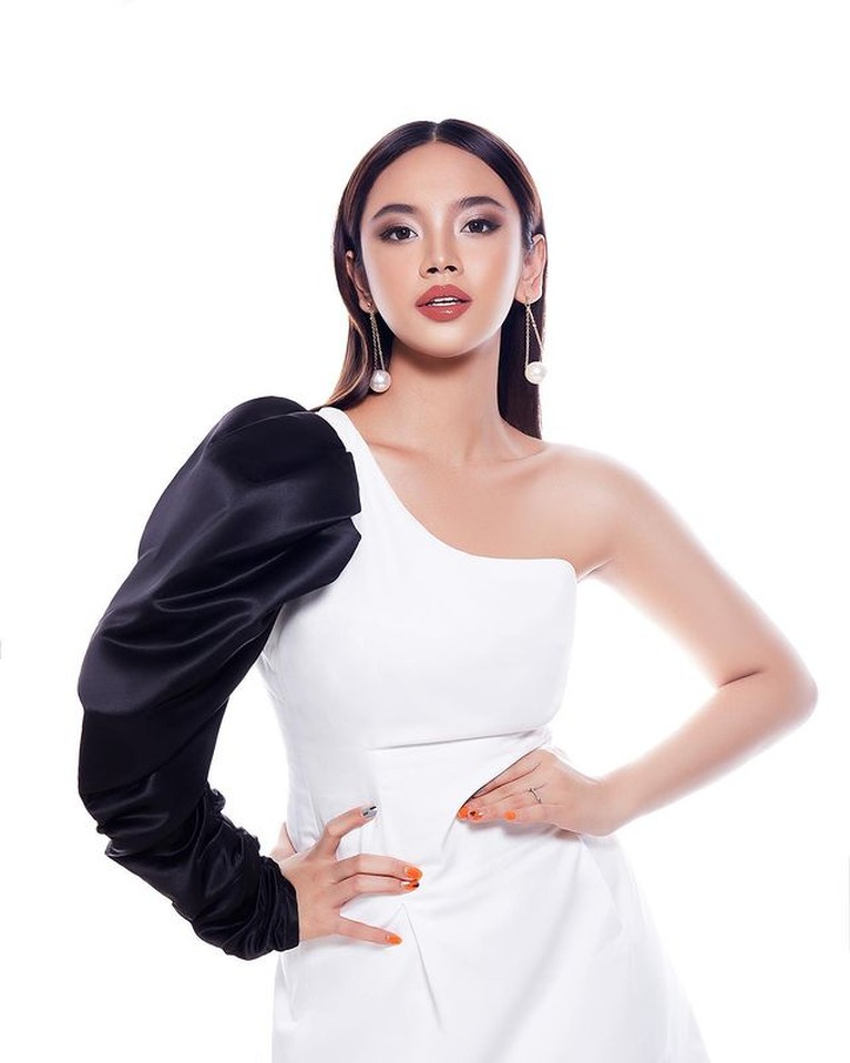 Pesona Lyodra Ginting Kandidat Perempuan Tercantik di Dunia Versi TC Candler Lyodra Ginting masuk ke dalam 100 kandidat perempuan tercantik di dunia versi TC Candler. Yuk kita intip pesonanya!