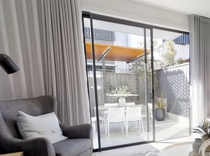 7 Potret Rumah Baru Selebgram Acha Sinaga dan Suami di Australia, Modern 2 Lantai Bun