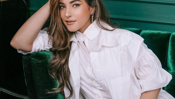 Profil Tasya Farasya, Beauty Vlogger yang Punya Saudara Kembar