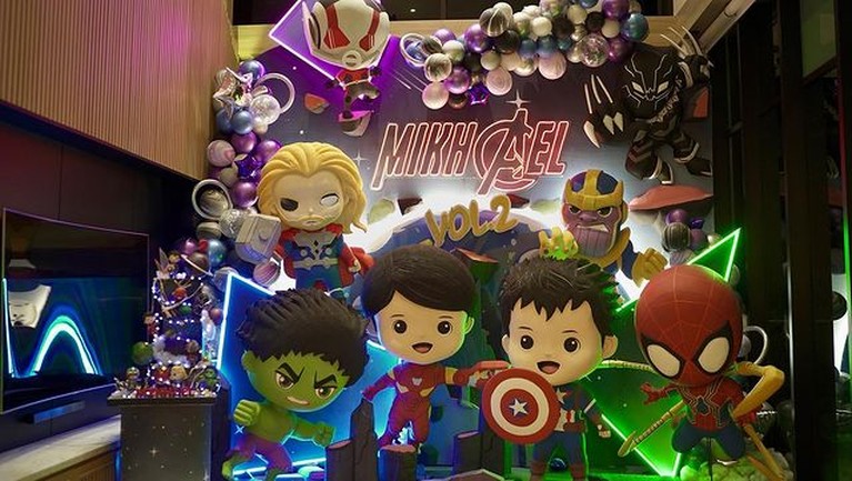 Tema Avengers, Intip Momen Ultah Mikhael Anak Kedua Sandra Dewi & Harvey Mikhael Moeis putra bungsu Sandra Dewi dan Harvey Moeis berulang tahun yang ke 2. Yuk intip momen perayaannya!