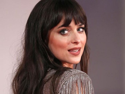 5 Fakta Dakota Johnson, Kekasih Chris Martin Inspirasi Lagu My Universe Colab Coldplay dan BTS