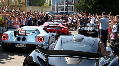 img-title FOTO: Kolektor Supercar Paling Eksklusif Kumpul di Kroasia