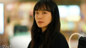 Jeon Do-yeon Mengaku Menangis Saat Baca Naskah Drama Lost