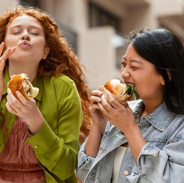 img-title 4 Makanan Pemicu Kanker Ini Ternyata Favoritnya Banyak Anak Muda, Catat Daftarnya!