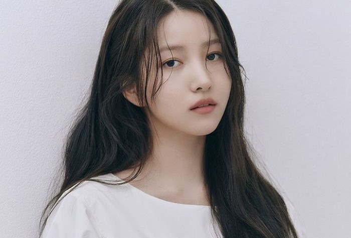 Tidak hanya Yerin, Sowon juga berencana terjun ke dunia akting, di bawah naungan IOK Company / foto: instagram.com/iokcompany