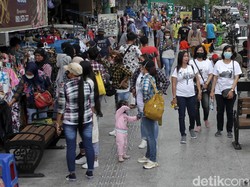 Biar Nggak Berkerumun di Malioboro, Petugas Halau Bus Wisata