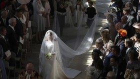 5 Gaun Pengantin Selebriti Dunia Paling Banyak Dicari
