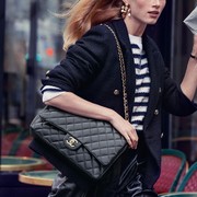 Para Sosialita dan Influencer Rusia Ngamuk Tak Bisa Beli Tas Chanel! Ada Apa?