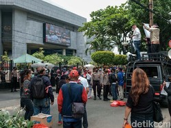 Tolak Formula E, Massa Jakarta Bergerak Geruduk DPRD DKI Lagi