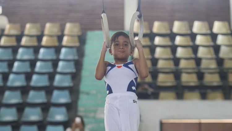 Ghifari Bambani Ghifari Bambani, atlet gymnastic muda berbakat