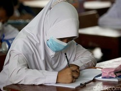 1.296 Sekolah Catat Klaster Baru COVID-19, Siswa SD Paling Banyak Tertular