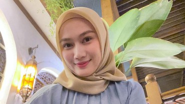img-title Beli Tas Rp300 Juta, Melody Eks JKT48 Nyesek Dapat Barang KW