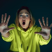 Dunia Luar Terasa Mencekam! Ini 5 Fakta Menarik Tentang Seseorang yang Fobia Keramaian