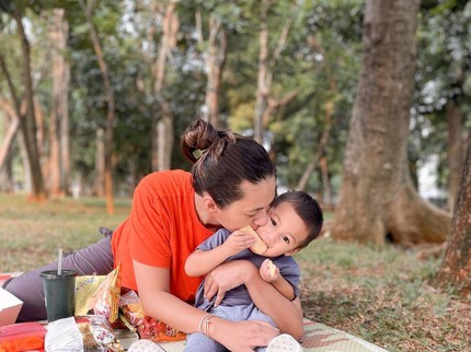7 Potret Terbaru Paula Verhoeven dan Kiano yang Sebentar Lagi Sambut Adik Baru