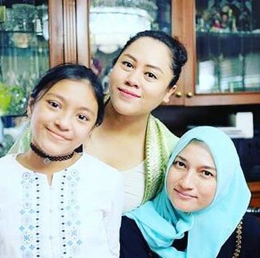 Jarang Tersorot, Sarah Amalia Eks Istri Ariel Noah Mantab Berhijab