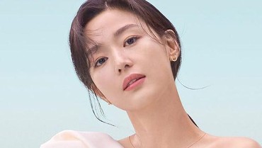 img-title Cara Unik Jun Ji Hyun Tepis Rumor Selingkuh hingga Perceraian