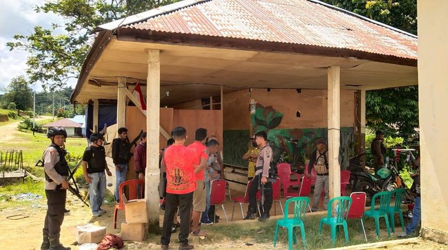 Polisi membantah telah menangkap Ketua Komite Nasional Papua Barat (KNPB) Sektor Kisor, Silas Ki, dalam operasi gabungan di Papua Barat.
