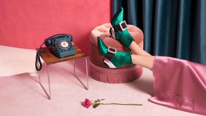 6 Fakta Menarik dari Label Sepatu yang Dipakai Shin Min Ah di Hometown Cha Cha Cha! Harganya Fantastis