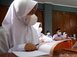 Bermunculan Klaster Sekolah, Anak SD Wajib Siapkan Ini untuk Cegah COVID-19