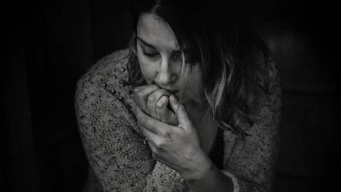 Semoga Bukan Kamu, Inilah Ciri-ciri Hingga Cara Mengatasi Seseorang dengan Kepercayaan Diri Rendah