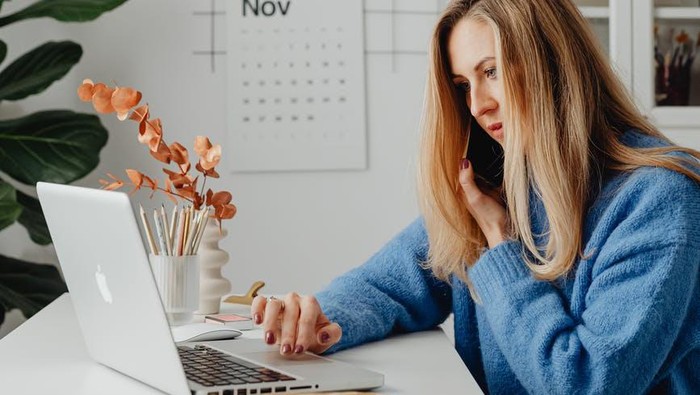4 Korupsi Kecil di Kantor yang Nggak Boleh Kamu Sepelekan, Bisa Hancurkan Karier! 4 Korupsi Kecil di Kantor yang Nggak Boleh Kamu Sepelekan, Bisa Hancurkan Karier!